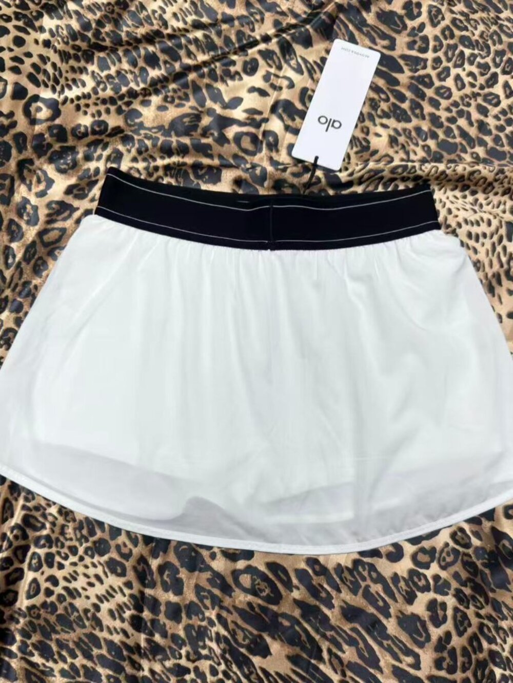 Brand new with tags Alo Yoga🥯Match Point Tennis Skirt White - Picture 4 of 7